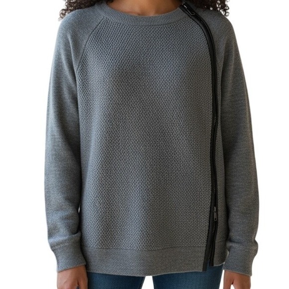 Vince Sweaters - VINCE‎ Gray Wool Waffle Knit Crew Neck Sweater Leather Detail Zipper Size S